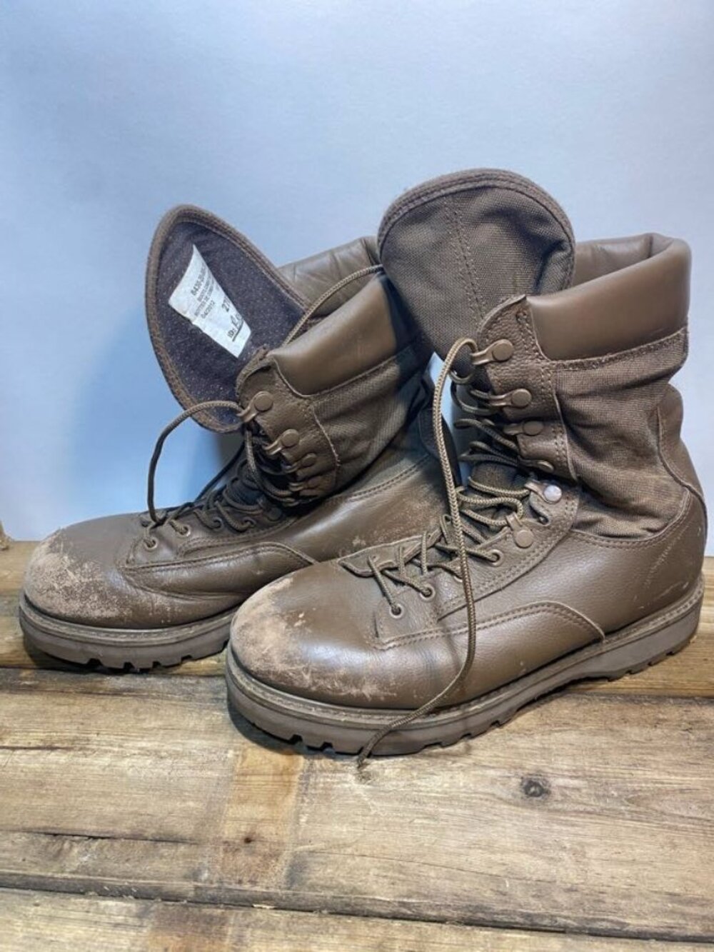 Canadian Military Hot Weather Combat Boots Size 270/102 US 9.5 With Vibram Sole